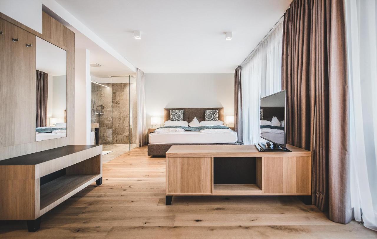 Taubers Unterwirt Aktiv & Vitalhotel Feldthurns Buitenkant foto