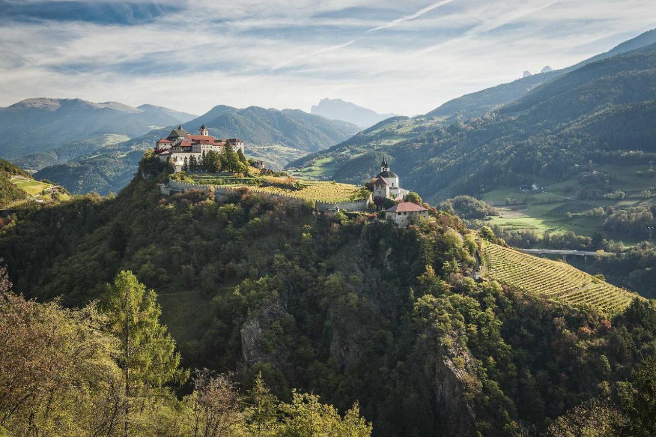 Taubers Unterwirt Aktiv & Vitalhotel Feldthurns Buitenkant foto