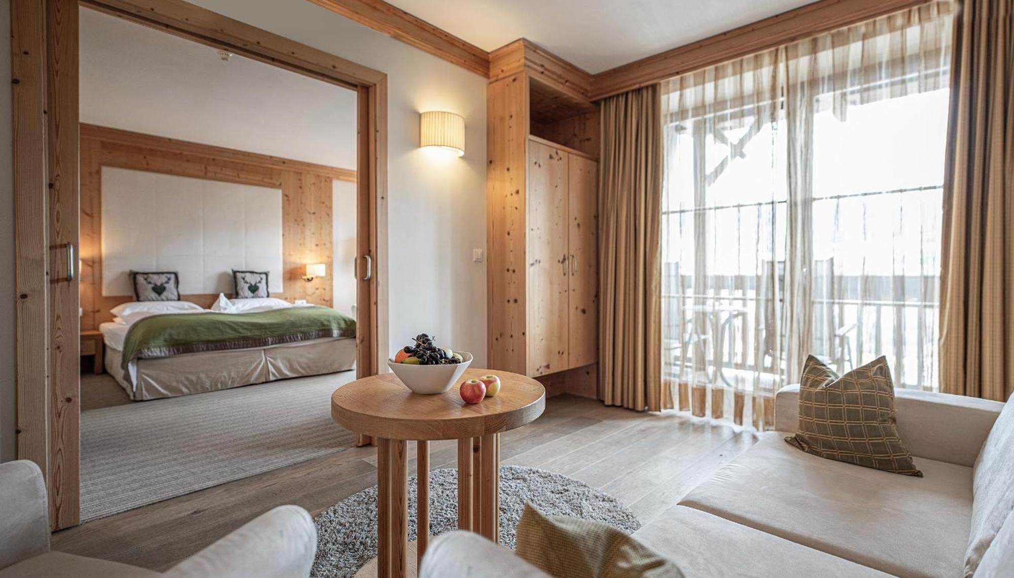 Taubers Unterwirt Aktiv & Vitalhotel Feldthurns Buitenkant foto